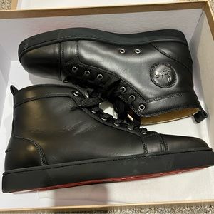 Black hightop Christian Louboutin sneakers for men! Hot hot hot